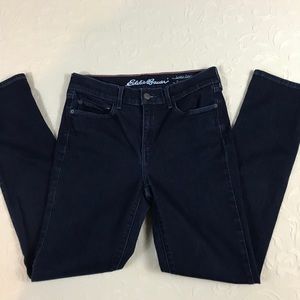Eddie Bauer 8 Slightly Curvy Slim Straight Dark